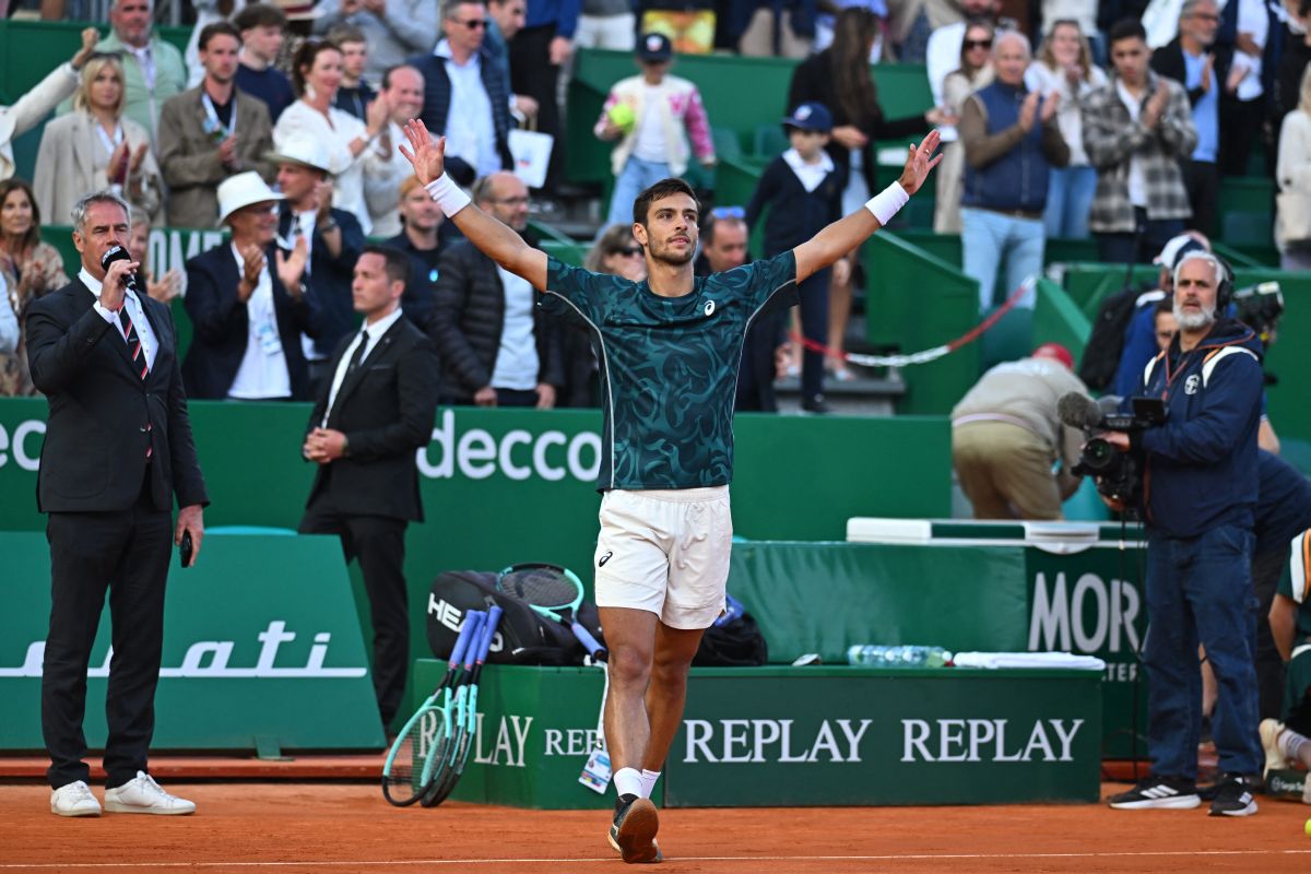 Musetti batte De Minaur, finale a Montecarlo contro Alcaraz Musetti batte De Minaur, finale a Montecarlo contro Alcaraz