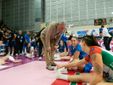 Il direttore generale Fattori con le giocatrici a fine match (foto di Christian Bosio)