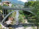 Pomaretto, la passerella sul Germanasca è riaperta ma sono attesi ancora asfalto e micropali Pomaretto, la passerella sul Germanasca è riaperta ma sono attesi ancora asfalto e micropali