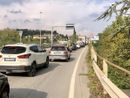 La coda sul luogo dell’incidente (foto di Christian Bosio)
