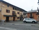 La piazza davanti a Cele