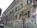 Il caseggiato di via Luciano, interessato dalla riqualificazione