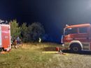 Auto contro un albero a Bagnolo Piemonte: ragazzo intrappolato nell’abitacolo