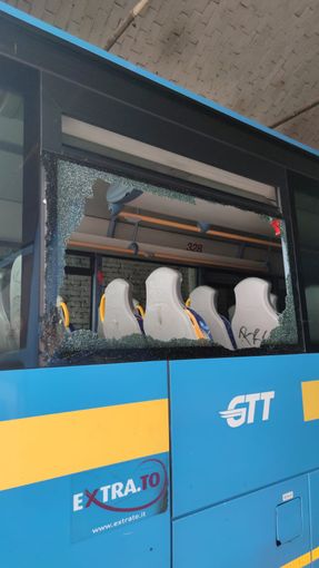 Bus gtt con vetro rotto