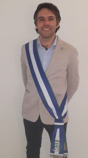 Il presidente Luigi Carignano con la nuova fascia