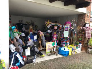 Gli spaventapasseri a casa di Silvia Isaia