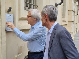 Sgarbi in visita alla mostra di Colombotto Rosso a Palazzo Vittone