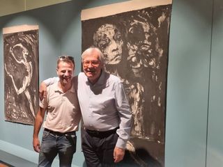 Sgarbi in visita alla mostra di Colombotto Rosso a Palazzo Vittone