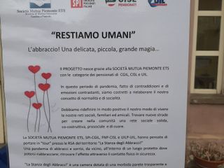 Stanza degli abbracci manifesto Stanza degli abbracci manifesto