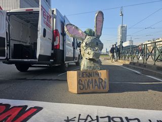 Manifestazione nel centro di Torino contro la guerra Manifestazione nel centro di Torino contro la guerra
