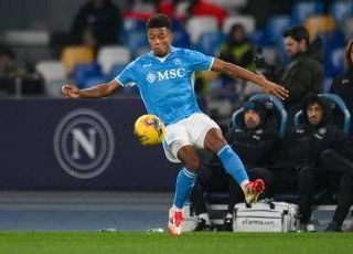 Napoli, infortunio per Neres: c'è lesione, a rischio la sfida con l'Inter