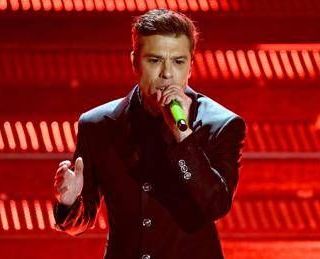 Sanremo 2025, Fedez e il testo di Bella Stronza: dedicato a Angelica?