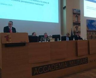 Presidente dell'Inps Fava incontra allievi dell'Accademia militare di Modena