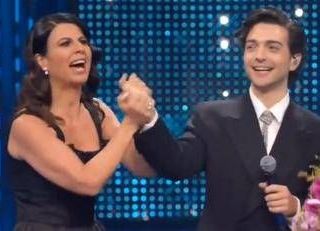 Sanremo 2025, Geppi Cucciari e i finti complimenti a Il Volo
