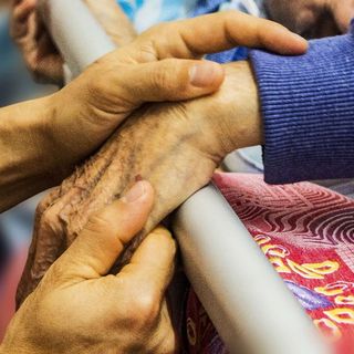 Rsa, grazie ai test rapidi via libera a Natale alle visite dei familiari degli anziani ricoverati