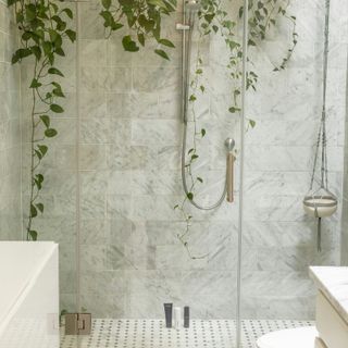 Bagno eco-friendly: come scegliere sanitari e arredi sostenibili