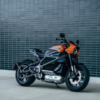 Quanto costa mantenere una moto: acquisto, manutenzione e assicurazione