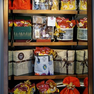 Ansia da regalo? Tra le varie idee, vincono i cesti natalizi Biraghi!