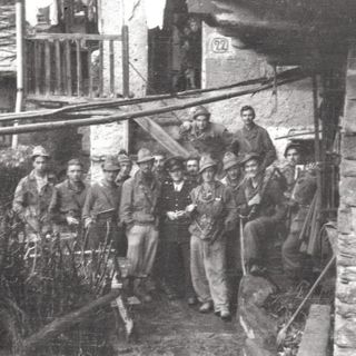 Inverno 1944-1945: uomini della banda di Francesco Dema e Fiore Toye a Perosa Argentina