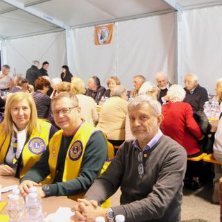 A Roletto si pranza per donare una cucina da campo alla Protezione Civile