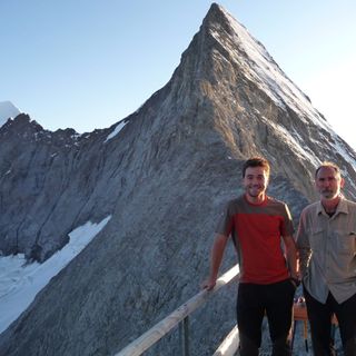 Luca Giribone e Giorgio Poët alla Mittellegihütte all’Eiger, agosto 2009