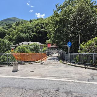 Il cantiere al ponte pedonale