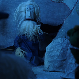 Le masche diventano marionette con i bambini dell’Istituto comprensivo Pinerolo 4 [VIDEO]