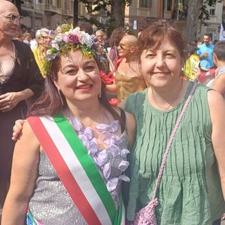 Da sinistra, Lia Bianco e Silvia Lorenzino al Pride di Torino