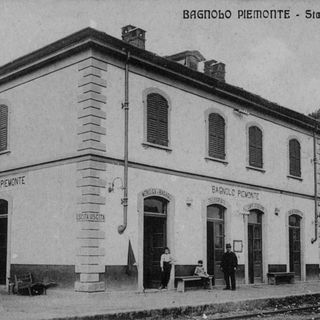 Una foto storica della stazione di Bagnolo Piemonte
