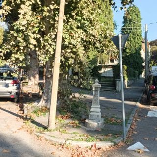 La fontana nel piazzale della stazione