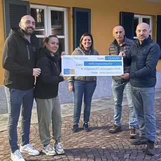 Da sinistra Massimo Gasca, Elena Lauro, l'assessore Anna Trombotto, il vice sindaco Daniele Mourglia e il presidente di Cafe Massimo Caffaratto