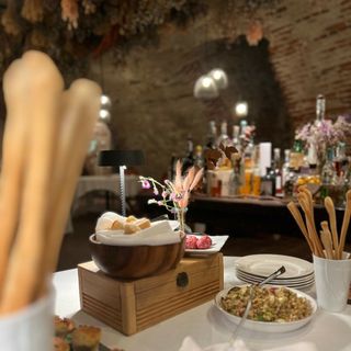 Ristorante La Cave cambia location: un nuovo capitolo nel cuore antico di Saluzzo