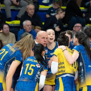 Le  monvisine con coach Nica (foto di Christian Bosio)