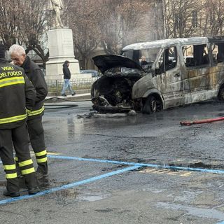 Il furgone andato in fiamme