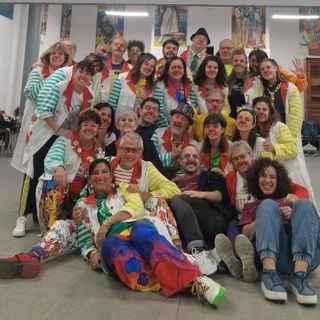 La potenza di indossare il ‘naso rosso’: sedici nuovi clown pinerolesi