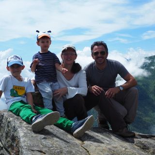 Da sinistra Dario e Flavio Parisso, Ramona Bianca Rus e Luca Parisso sul Monte Servin