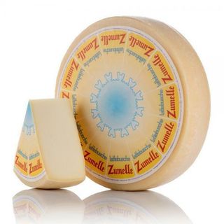 Gustare a casa i formaggi bellunesi