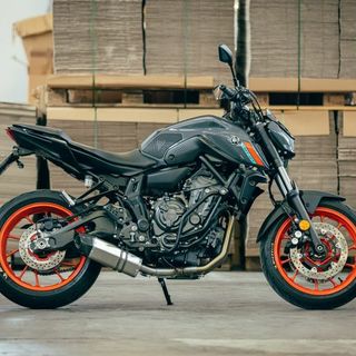 Scarico moto aftermarket per Yamaha MT-07: guida alla scelta del sound perfetto