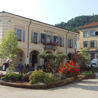 Cavour piazza Sforzini