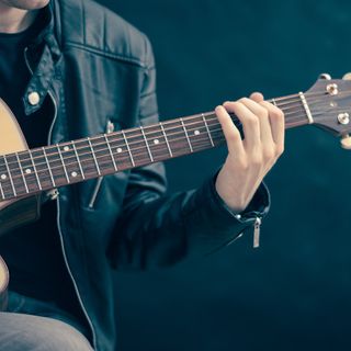 Ultima occasione a Torre Pellice per far musica e spesa fino a mezzanotte