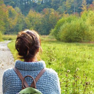 A Castagnole Piemonte si passeggia per un’autoambulanza