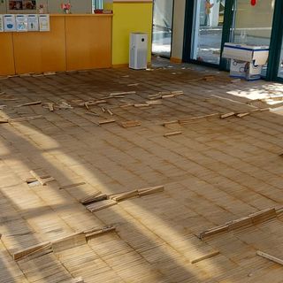 La pioggia fa saltare il pavimento dell'asilo di Villar Perosa