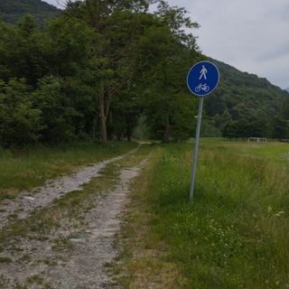 La zona lungo il Pellice, dove è avvenuta l'aggressione