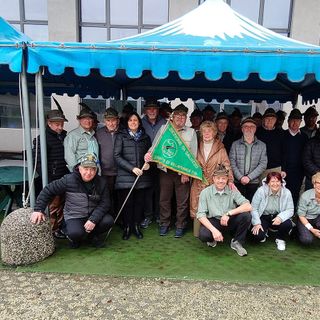 Marina Bordese con gli Alpini di Villafranca Piemonte