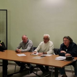 La riunione del 30 novembre, con Senestro secondo da destra