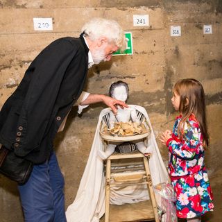 Pierantonio Masotti presenta la sua installazione nei rifugi antiaerei