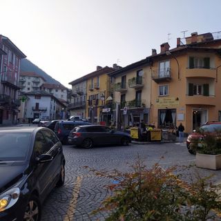 Piazza Marconi a Perosa Argentina