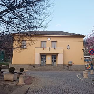 La scuola elementare di Perosa Argentina