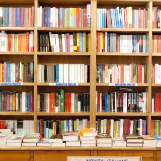 Libreria Volare scaffali