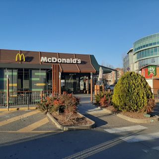 Il McDonald’s di zona Bogliette a Pinerolo